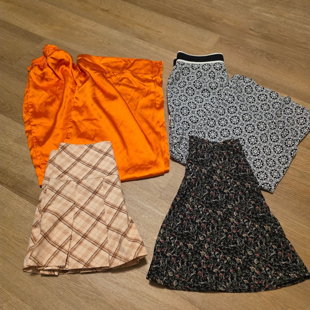 Womens Bottoms Bundle Nasty Gal Loft Forever 21 Shein Skirts Pants XS 2 2P